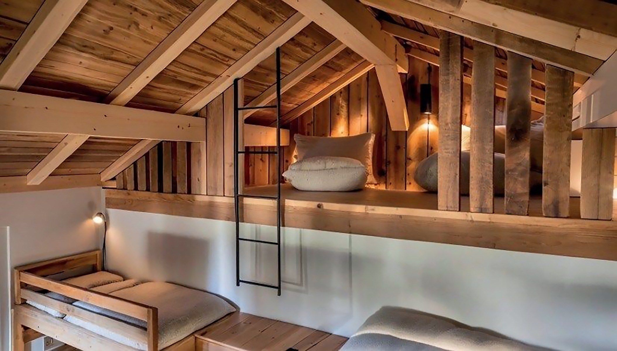 chalet 11 Rooms for sale on LE MONETIER LES BAINS (05220)