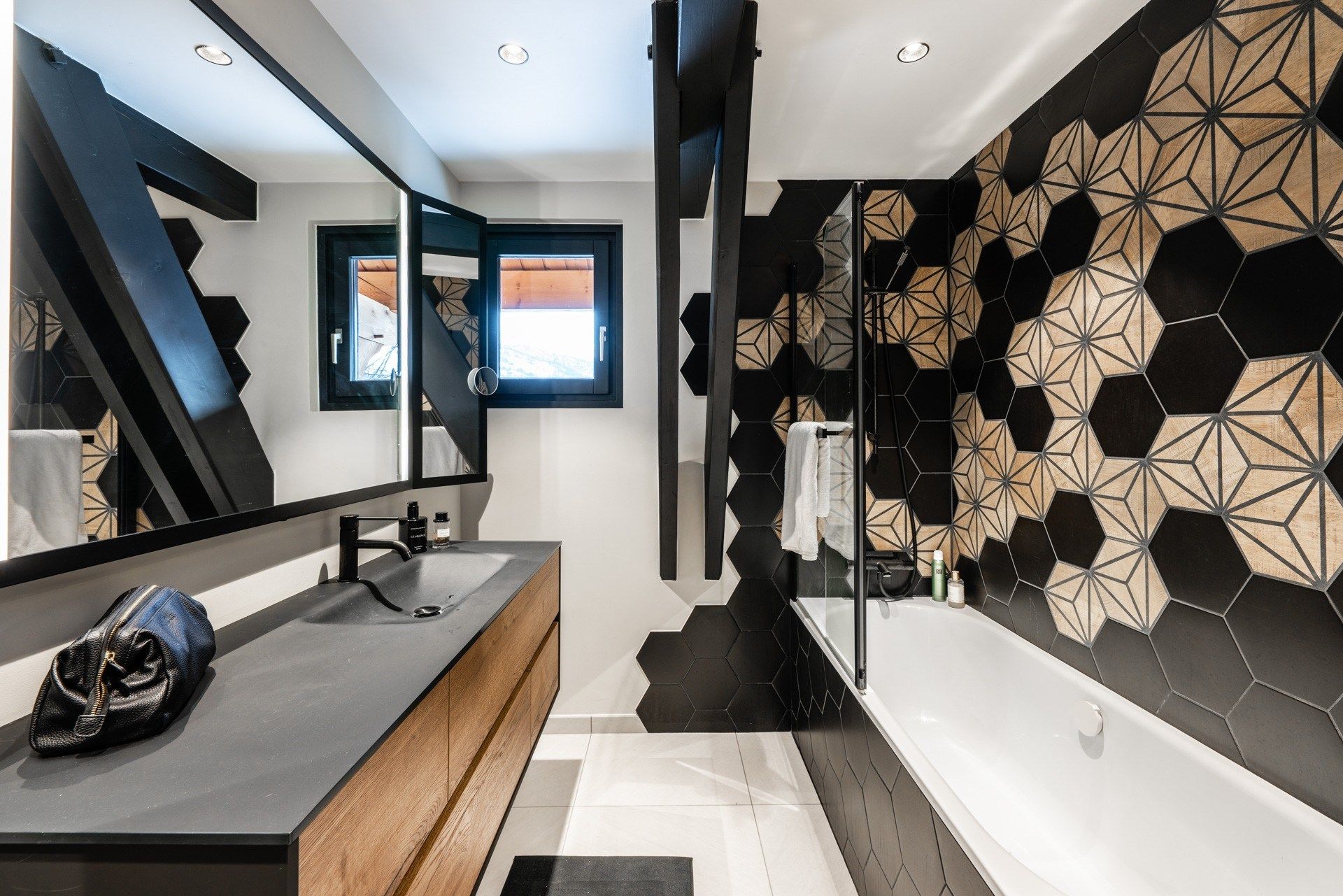 chalet 8 Pièces en vente sur LA SALLE LES ALPES (05240)