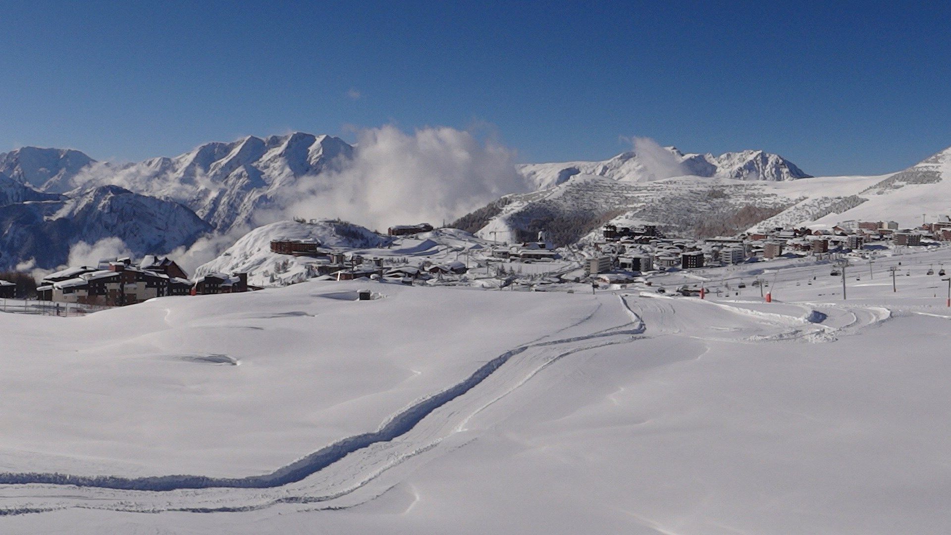 chalet 11 Rooms for sale on L ALPE D HUEZ (38750)