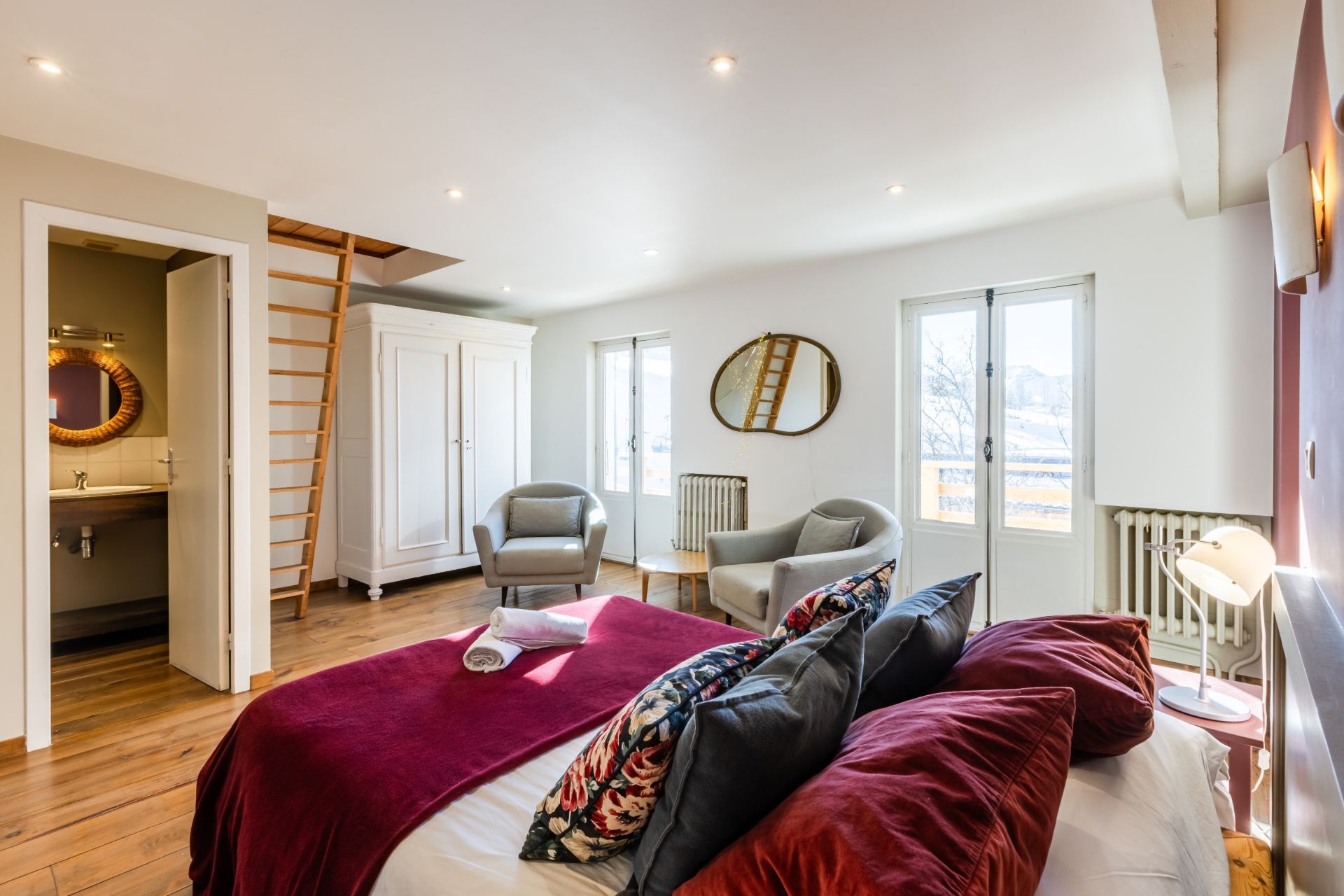 chalet 13 Rooms for sale on L ALPE D HUEZ (38750)