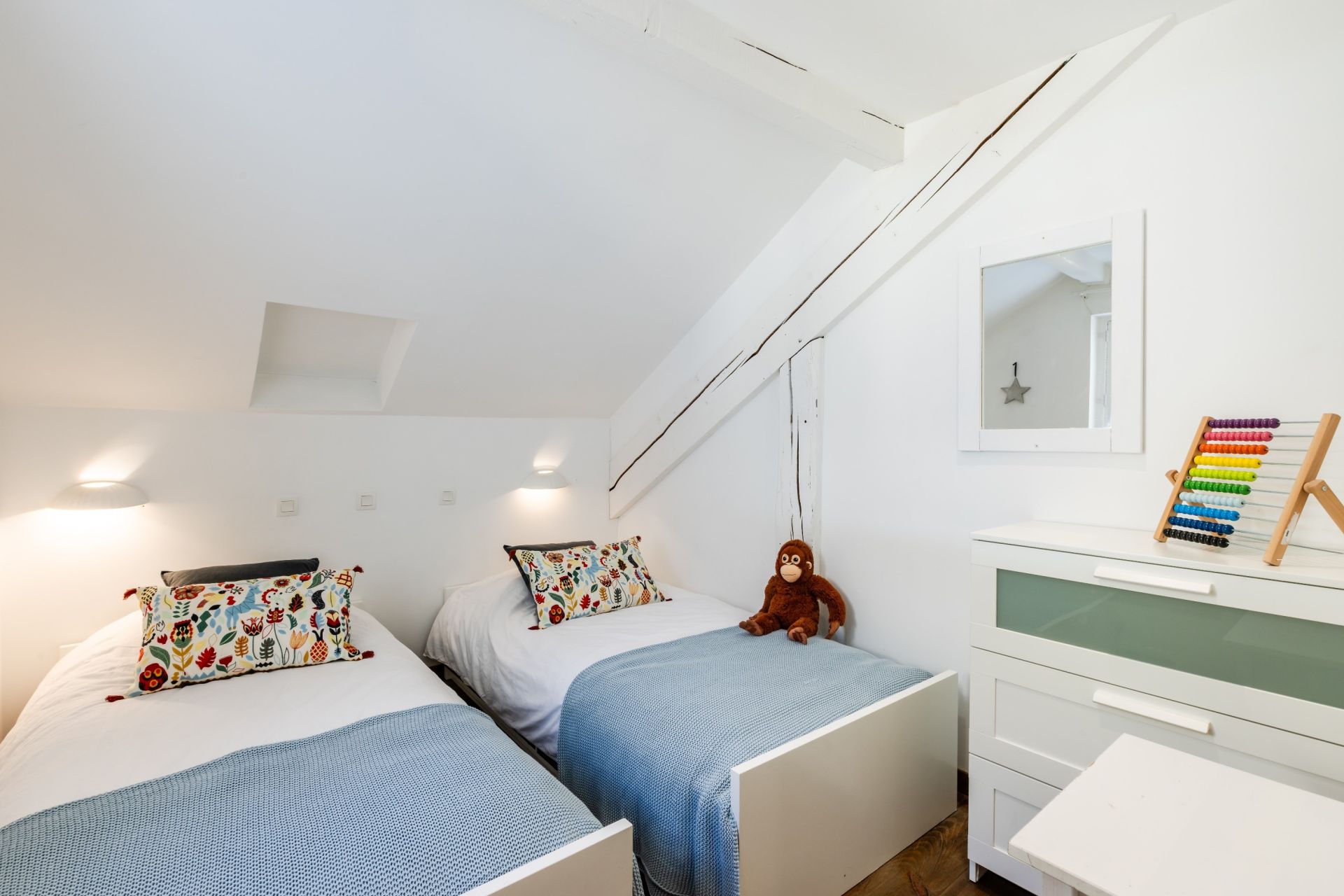 chalet 13 Rooms for sale on L ALPE D HUEZ (38750)