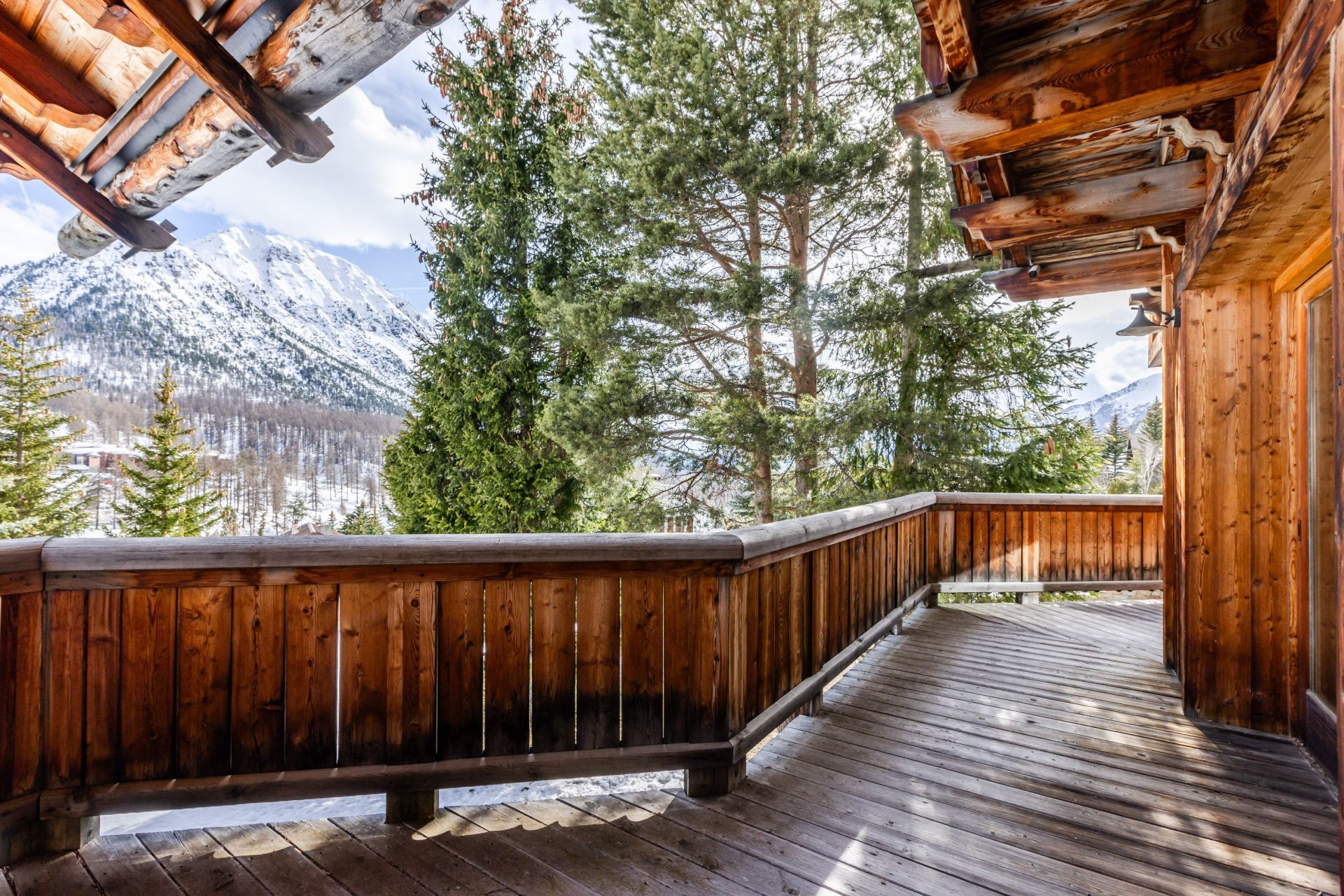 chalet 12 Pièces en vente sur MONTGENEVRE (05100)