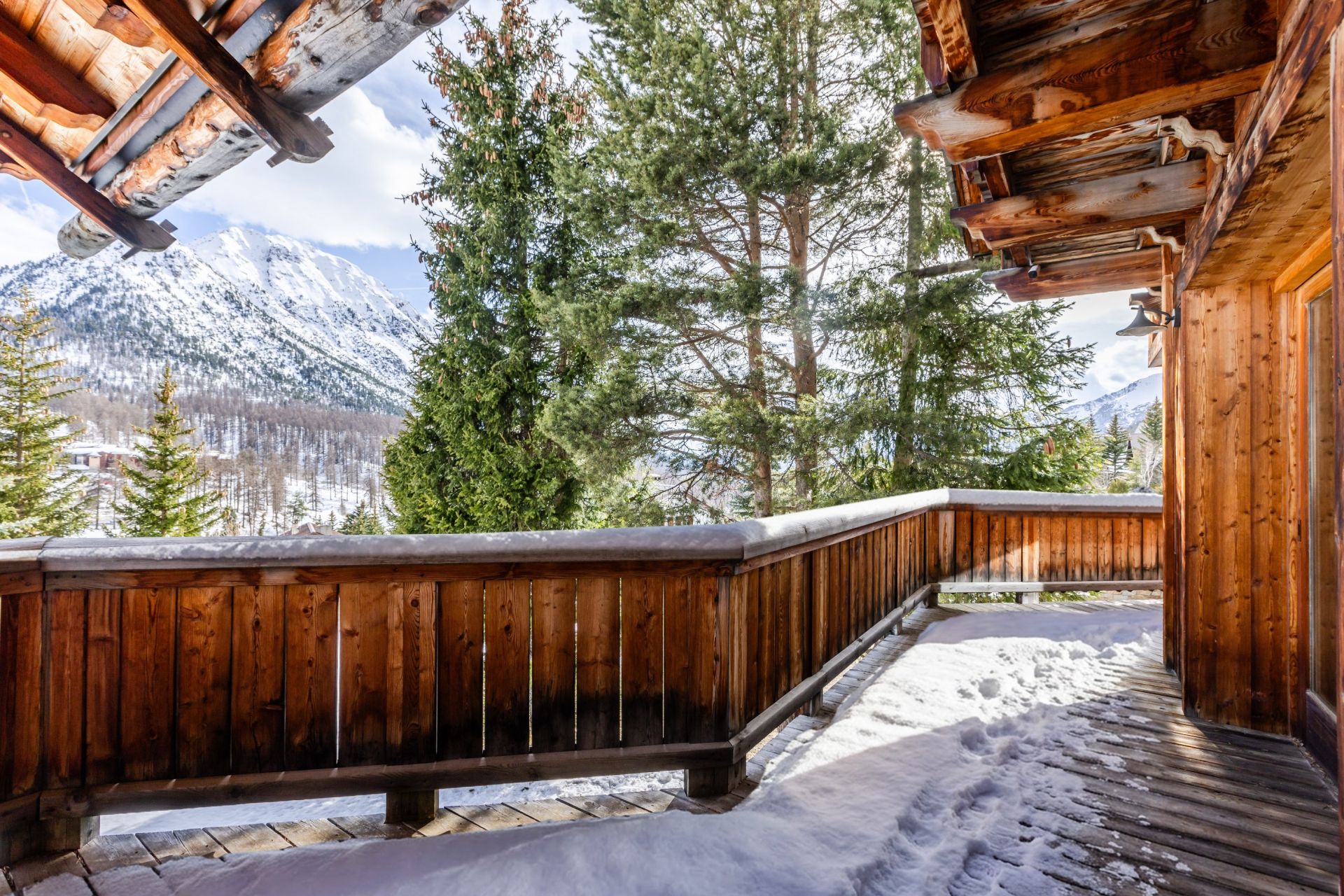 chalet 12 Pièces en vente sur MONTGENEVRE (05100)