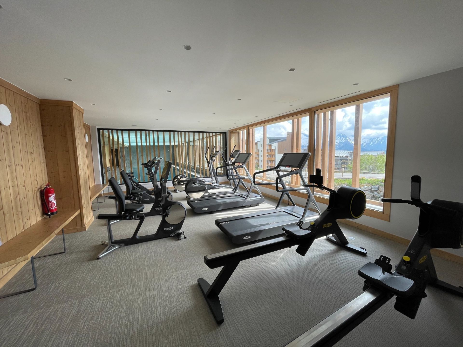 apartment 4 Rooms for sale on L ALPE D HUEZ (38750)
