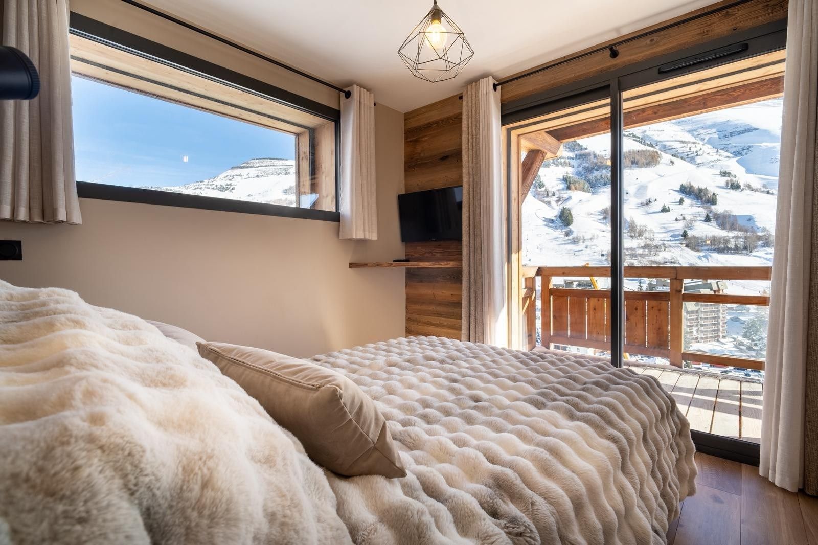 chalet 5 Rooms for seasonal rent on LES DEUX ALPES (38860)