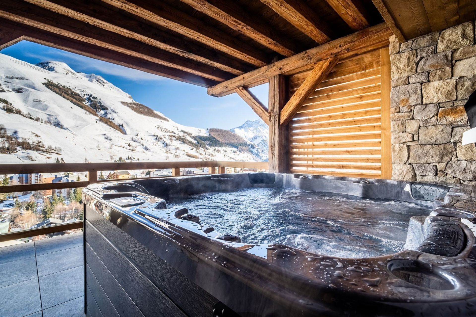 chalet 6 Pièces en location saisonnière sur LES DEUX ALPES (38860)