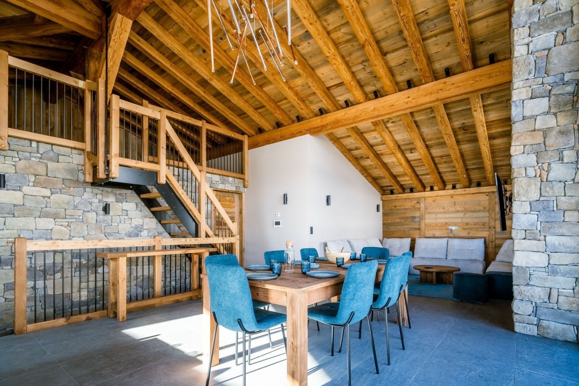 chalet 6 Pièces en location saisonnière sur LES DEUX ALPES (38860)