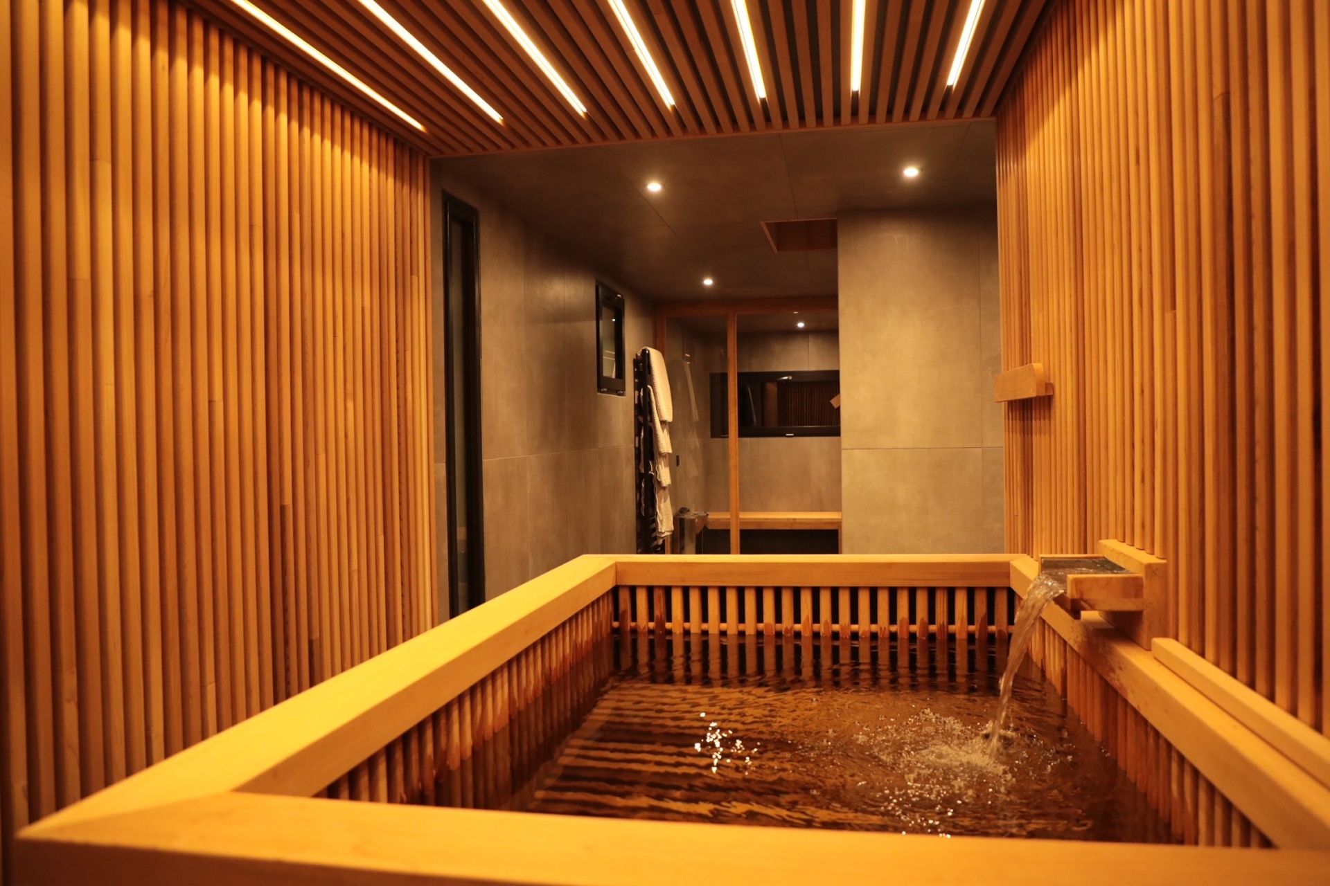 apartment 7 Rooms for seasonal rent on L ALPE D HUEZ (38750)