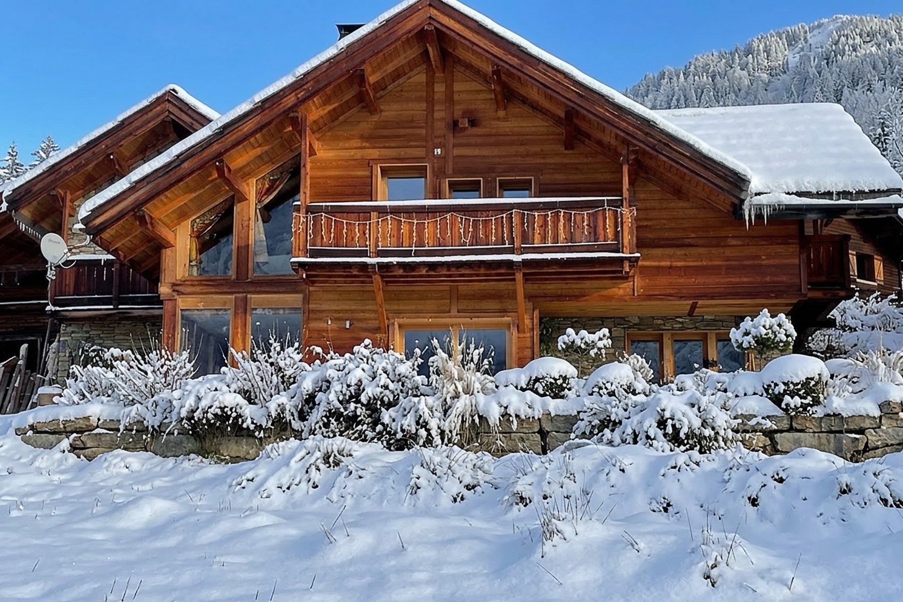 chalet 7 Rooms for sale on ST CHAFFREY (05330)
