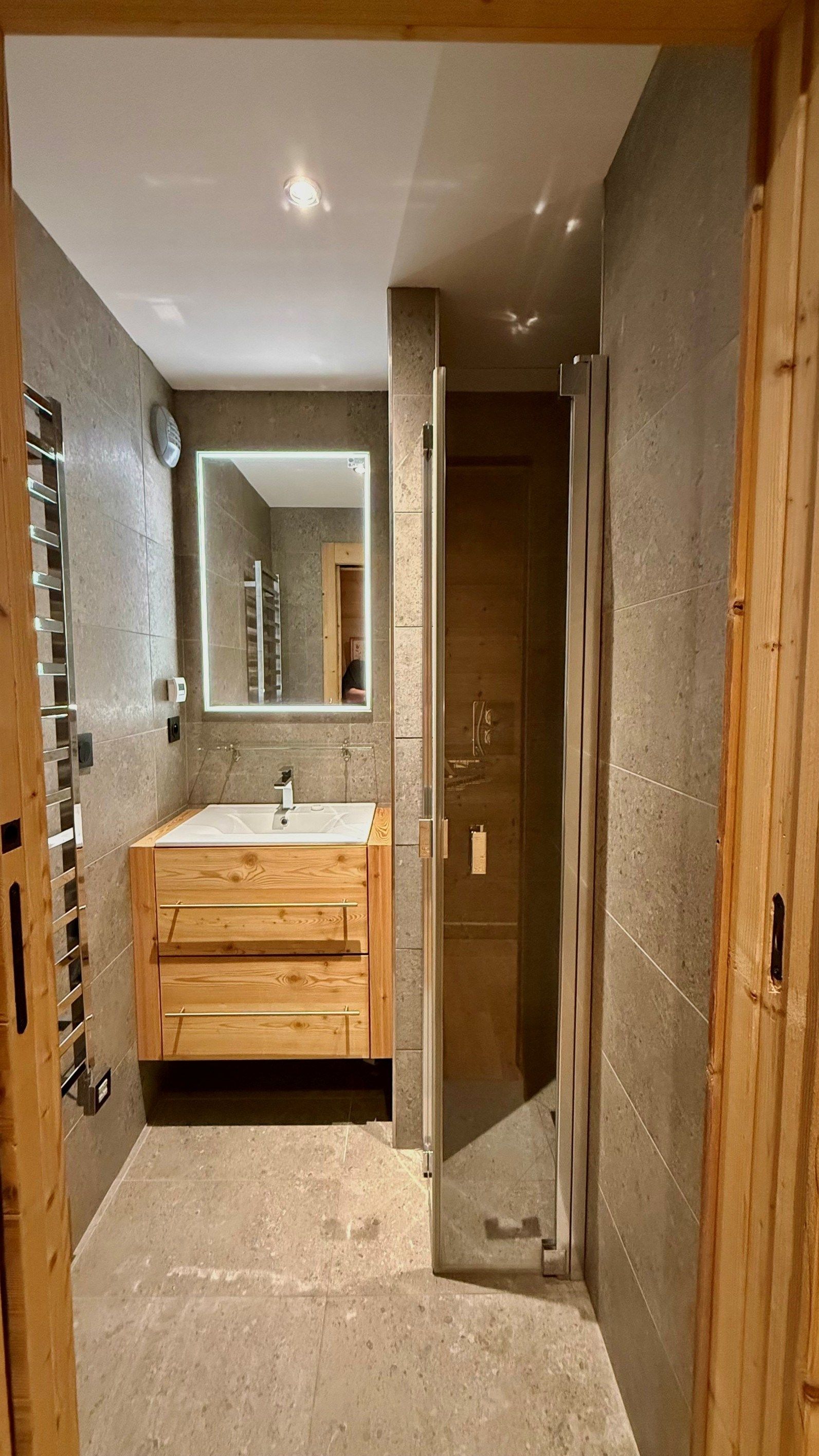 appartement 5 Pièces en location saisonnière sur L ALPE D HUEZ (38750)