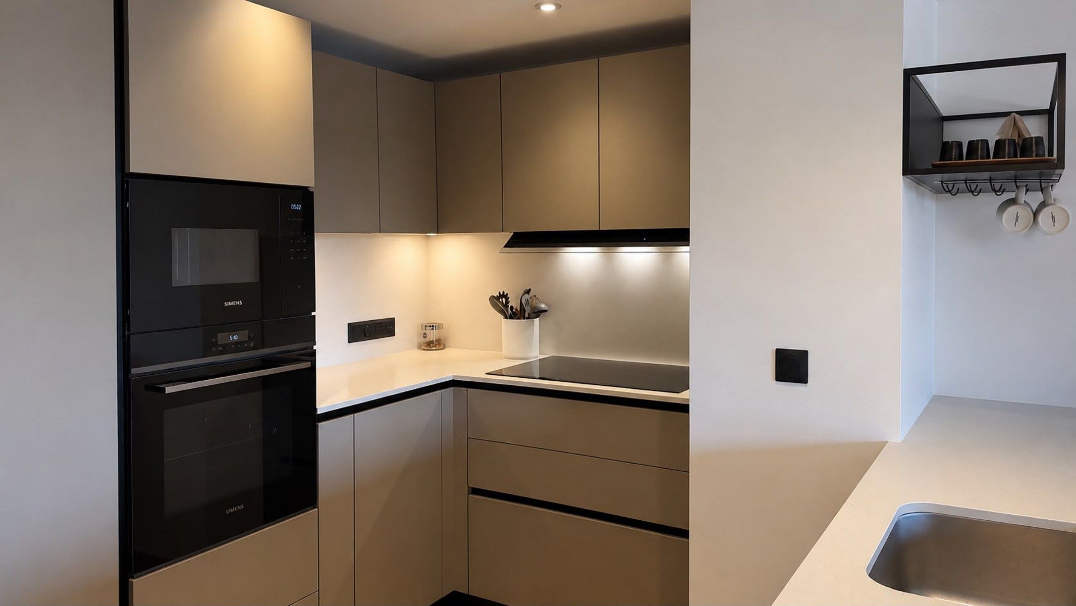 apartment 5 Rooms for seasonal rent on L ALPE D HUEZ (38750)