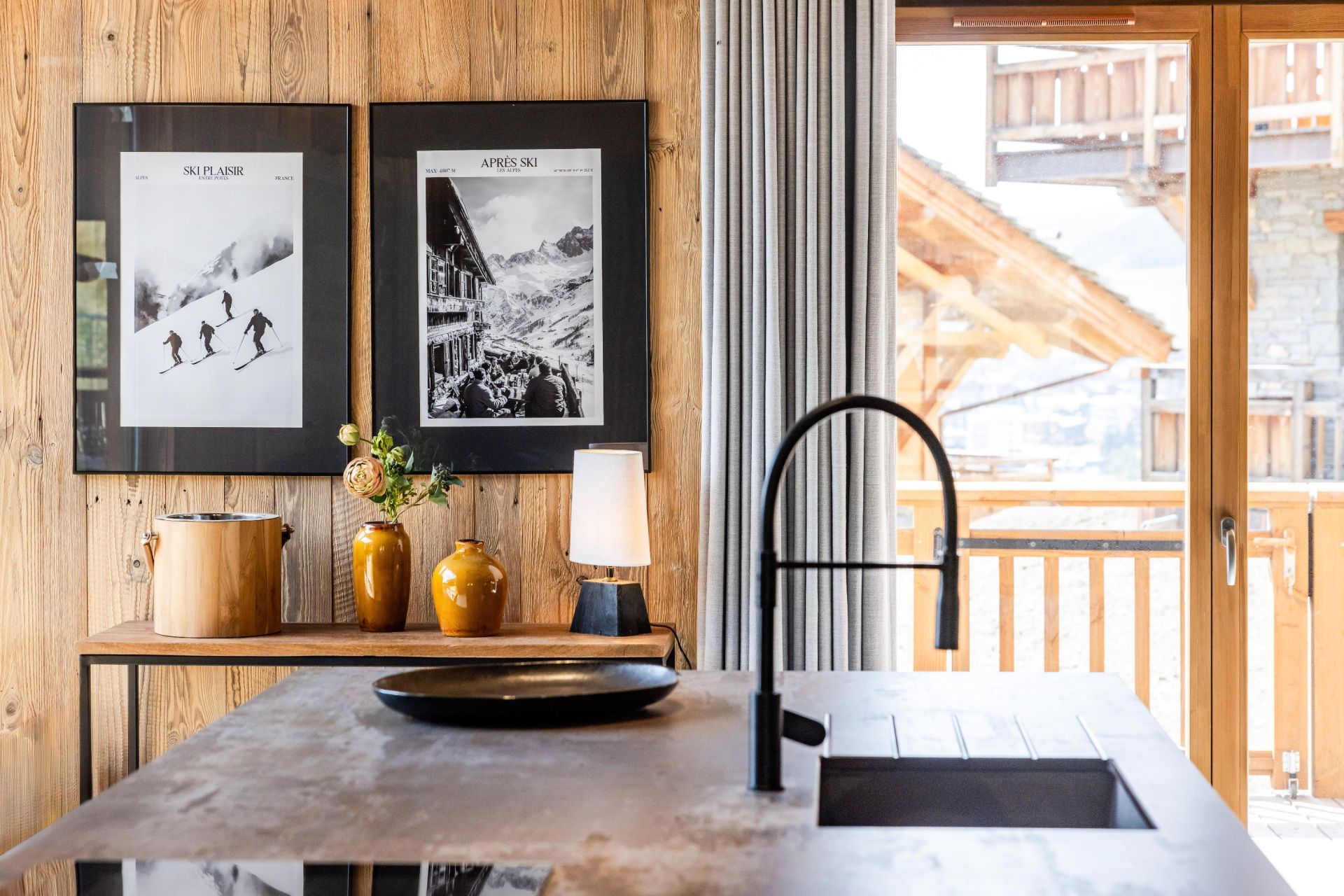 chalet 7 Rooms for seasonal rent on L ALPE D HUEZ (38750)