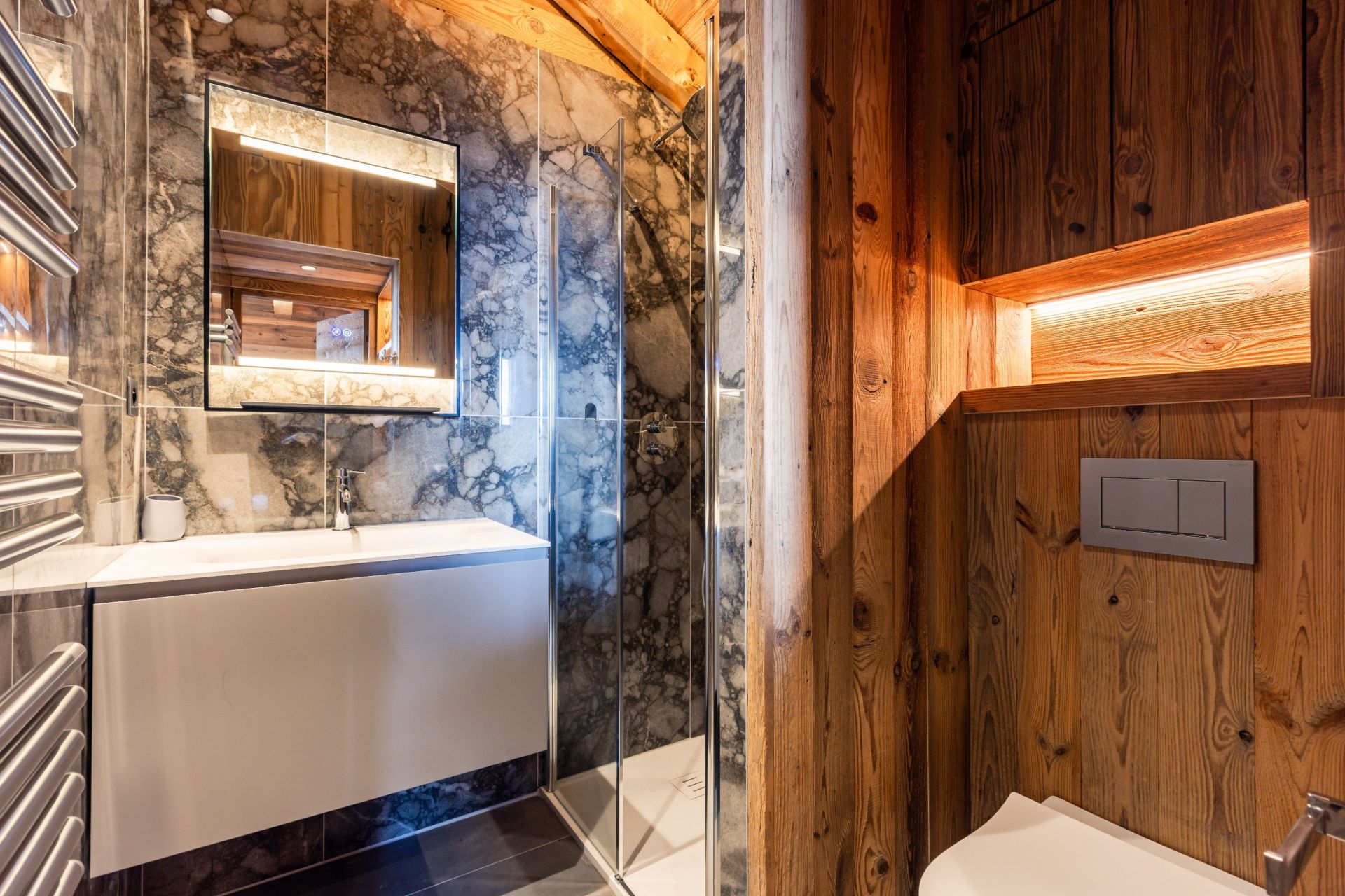 chalet 7 Rooms for seasonal rent on L ALPE D HUEZ (38750)