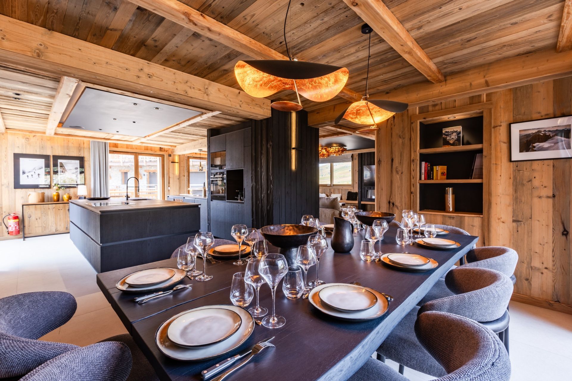 chalet 7 Rooms for seasonal rent on L ALPE D HUEZ (38750)