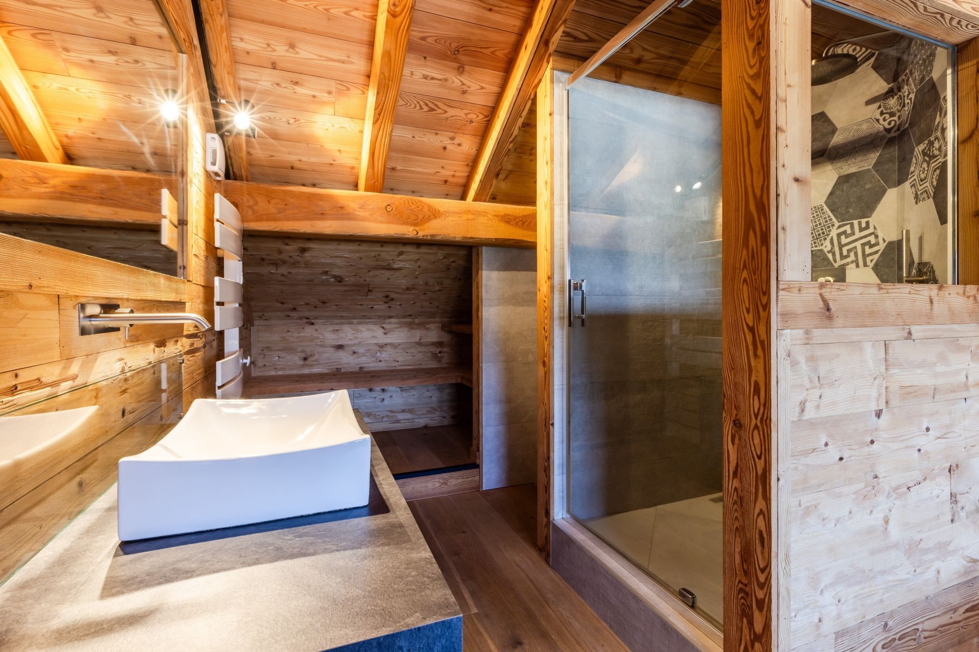 chalet 18 Pièces en vente sur VILLARD RECULAS (38114)