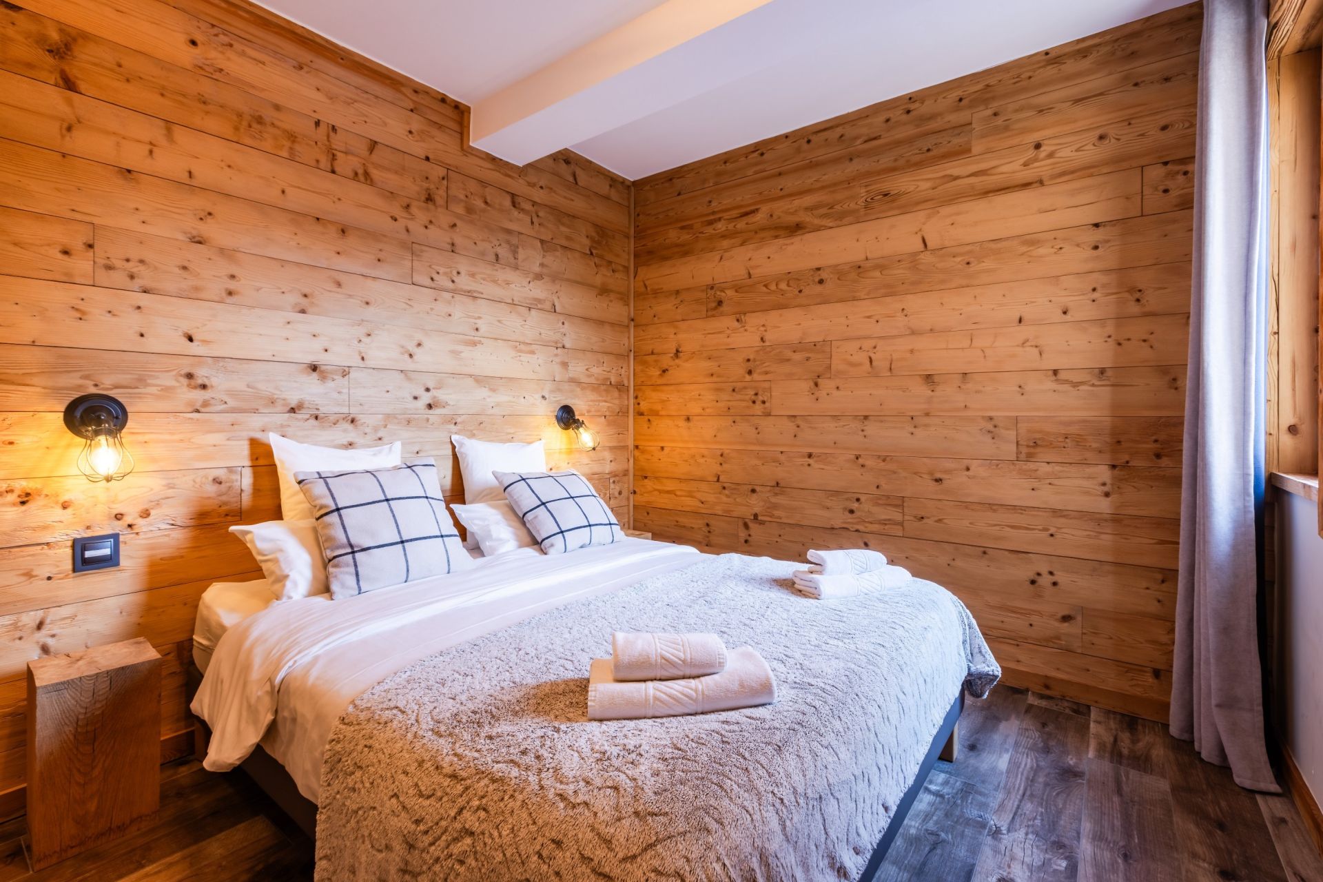 chalet 18 Pièces en vente sur VILLARD RECULAS (38114)