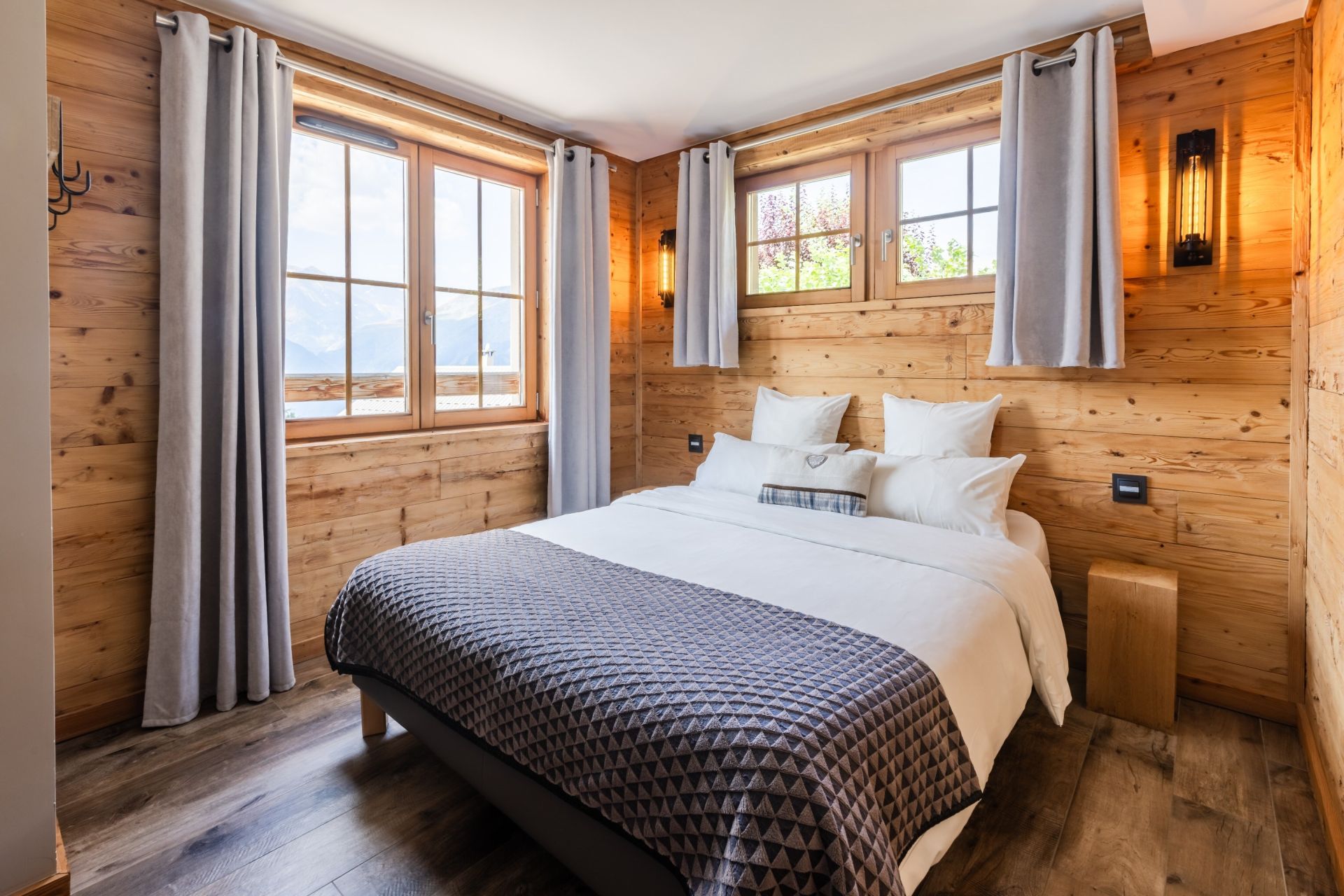 chalet 18 Pièces en vente sur VILLARD RECULAS (38114)
