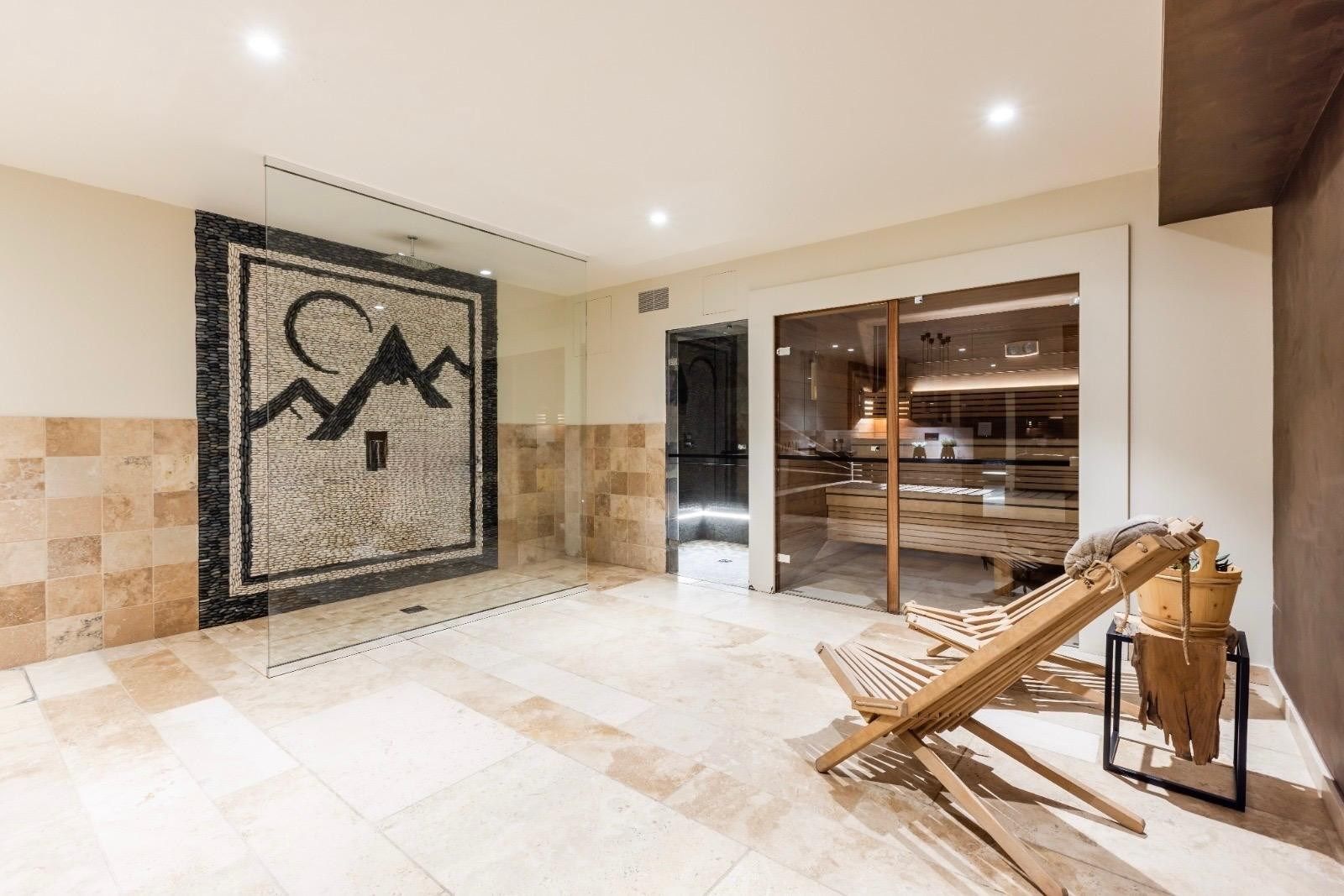 chalet 18 Pièces en vente sur VILLARD RECULAS (38114)