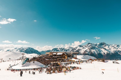 Tomorrowland Winter 2026 at Alpe d’Huez: The Iconic Electronic Music Festival in the Heart of the Mountains