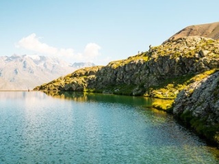 Un écrin de nature entre sommets et vallées